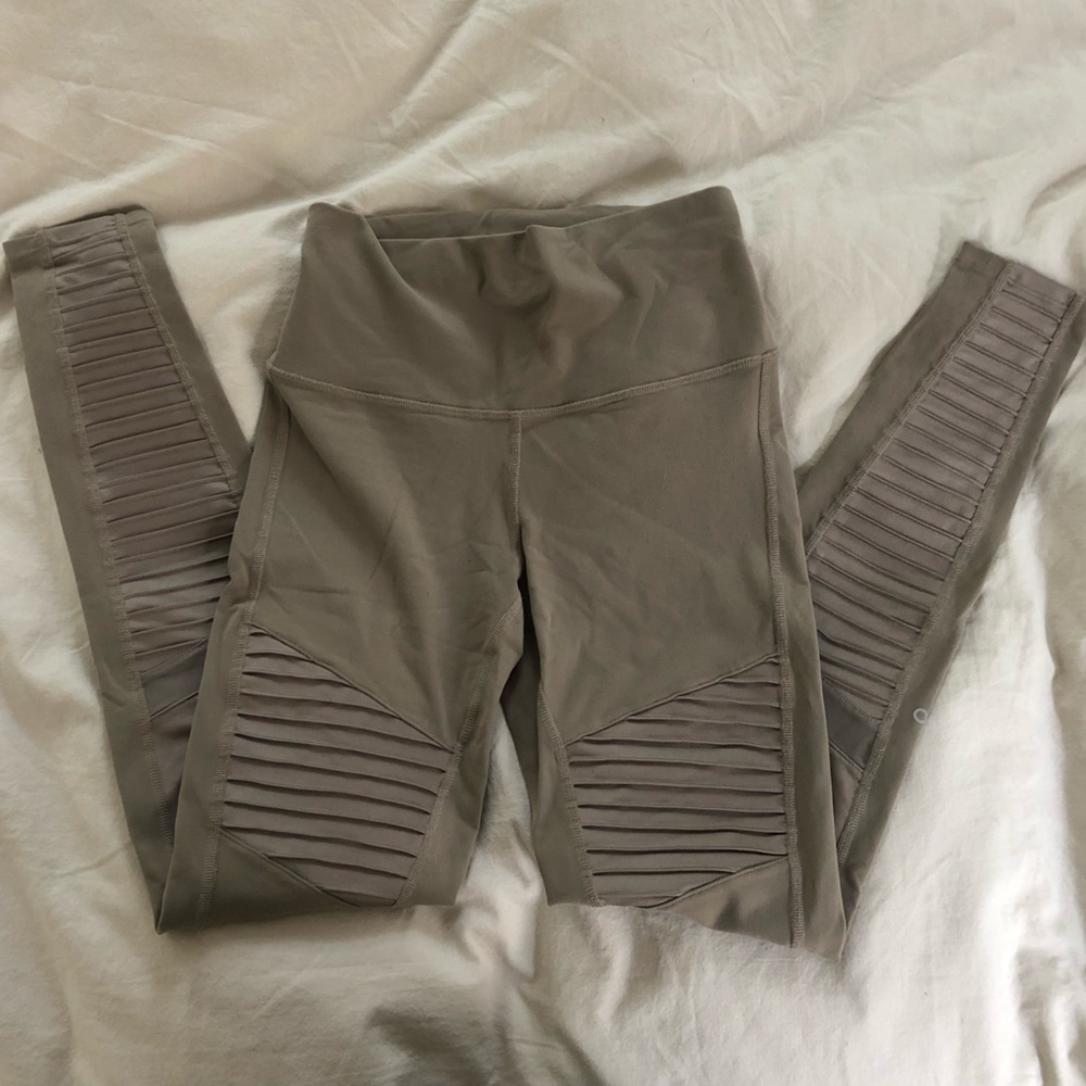 Alo moto leggings